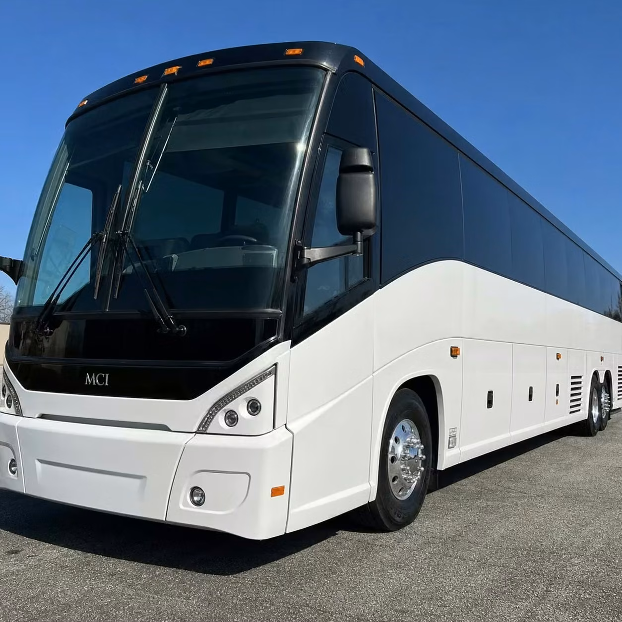 pooler private tour buses for long layovers in pooler